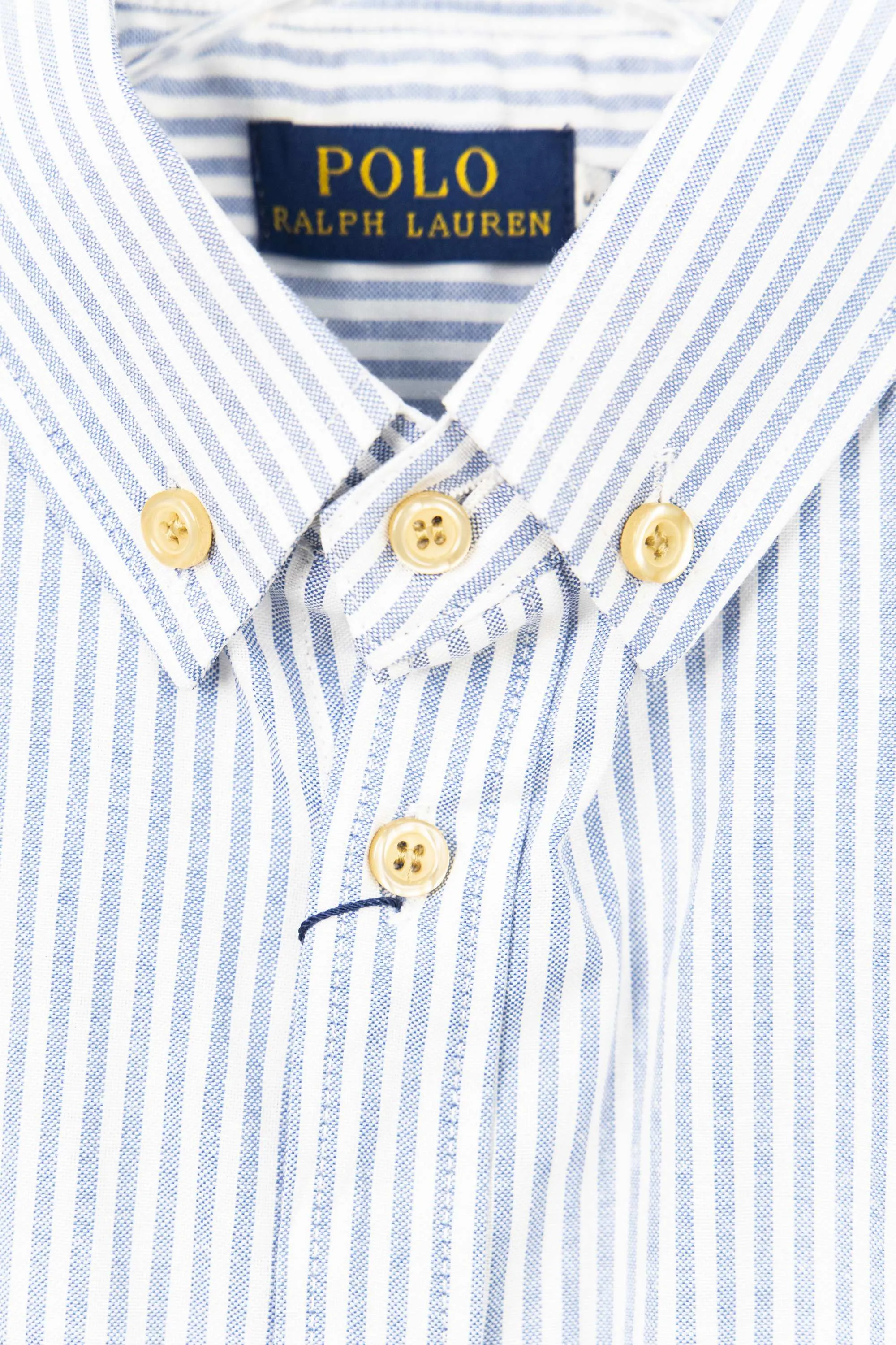 🅿️230 New: Style number: B114 Ralph Lauren/Ralph Lauren classic colorful small label striped casual shirt 1️⃣ Made of high-quality classic striped fabric, the upper body is soft and comfortable, extremely delicate, has a solid, smooth and soft feel. The fabric does not wrinkle, and the feel is invincible. The details are handled perfectly! 2️⃣Adopting the washing process, the workmanship details are perfectly controlled. They are all hemmed with vest technology, and the inside of the sleeves are also different. Different from the four-needle and five-thread workmanship, the collar is also designed with interlining, which shows high-end fashion and individuality. The style is fashionable, simple and elegant! 3️⃣It is very youthful and energetic, and can be easily worn by both men and women. It is very in line with the fashion aesthetic concepts of today's young people! Color: Striped Blue Sizes: S, M, L, XL